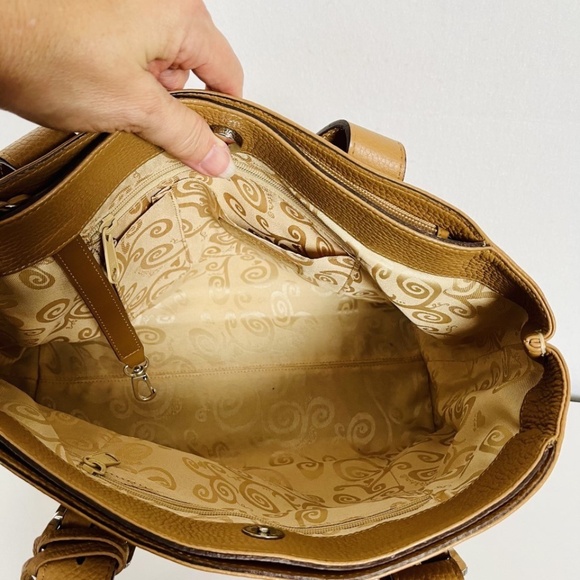 Brighton Large Shoulder Bag Tan Latte Leather D244752 with Charm - Immaculate! - Picture 10 of 14